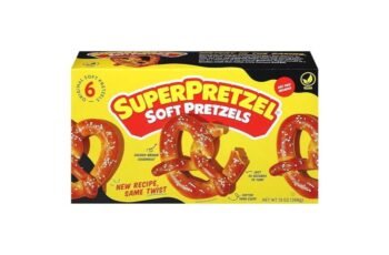 SuperPretzel Soft Pretzels Review: Snack Delight